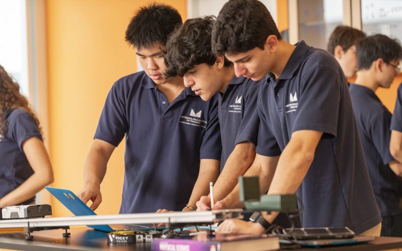 IBDP en el Metropolitan School of Panama: Descubriendo oportunidades académicas excepcionales